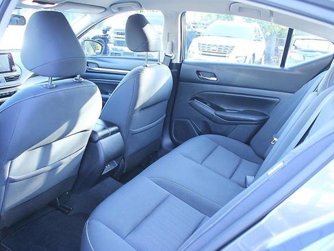 Used 2021 Nissan Altima 2.5 SV FWD image 16