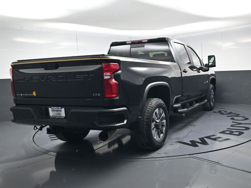 Certified 2023 Chevrolet Silverado 2500 LTZ w/ Carhartt Edition image 9