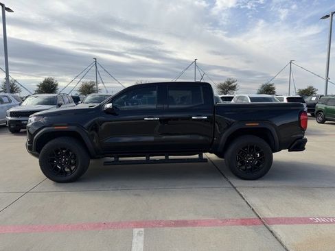 Used 2025 GMC Canyon Denali w/ LPO, Denali Black Edition image 7