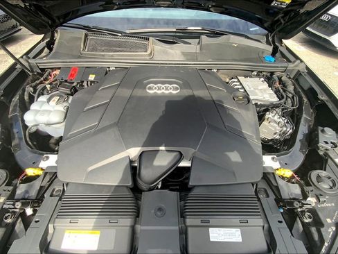 Used 2023 Audi Q7 3.0T Prestige image 30