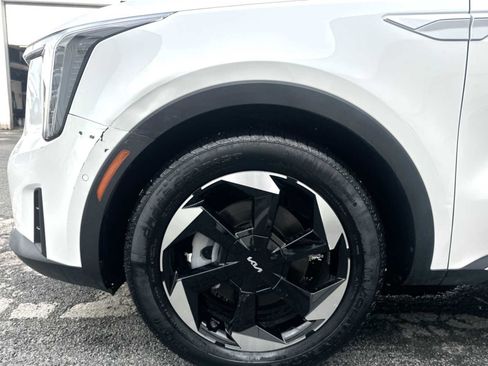 Used 2025 Kia Sorento SX Prestige image 19