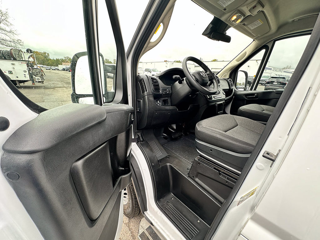 Used 2025 RAM ProMaster 2500 w/ U-Haul Equipment Group FWD image 26