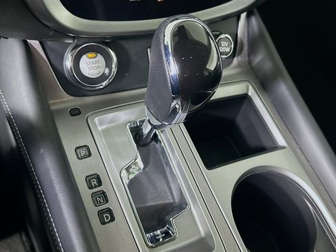 Used 2024 Nissan Murano SV w/ SV Midnight Edition Package image 23