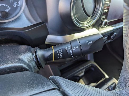 Used 2022 Toyota Tacoma SR5 image 31