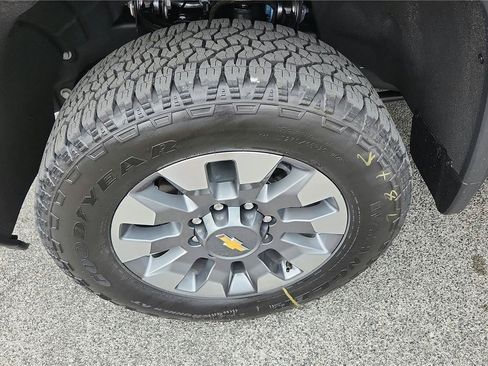 New 2026 Chevrolet Silverado 2500 Custom w/ Custom Value Package AWD/4WD image 9