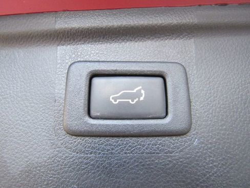 Used 2016 Subaru Outback 2.5i Limited image 27