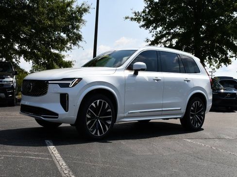 New 2026 Volvo XC90 B6 Plus w/ Protection Package Premier image 3