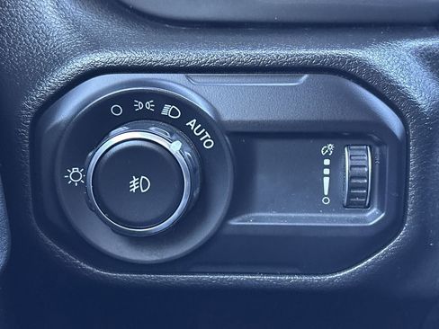 Used 2023 Jeep Wrangler Sahara image 26