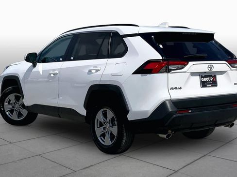 Used 2025 Toyota RAV4 XLE FWD image 12