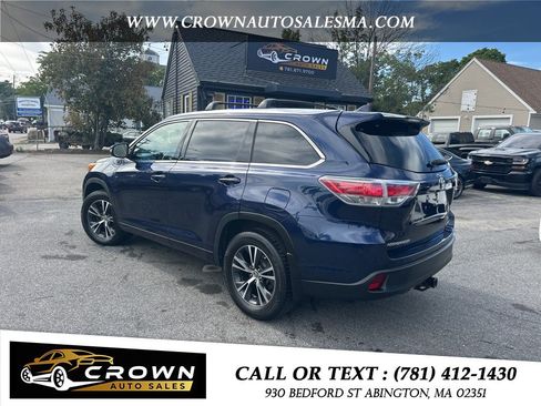 Used 2016 Toyota Highlander XLE AWD/4WD image 7