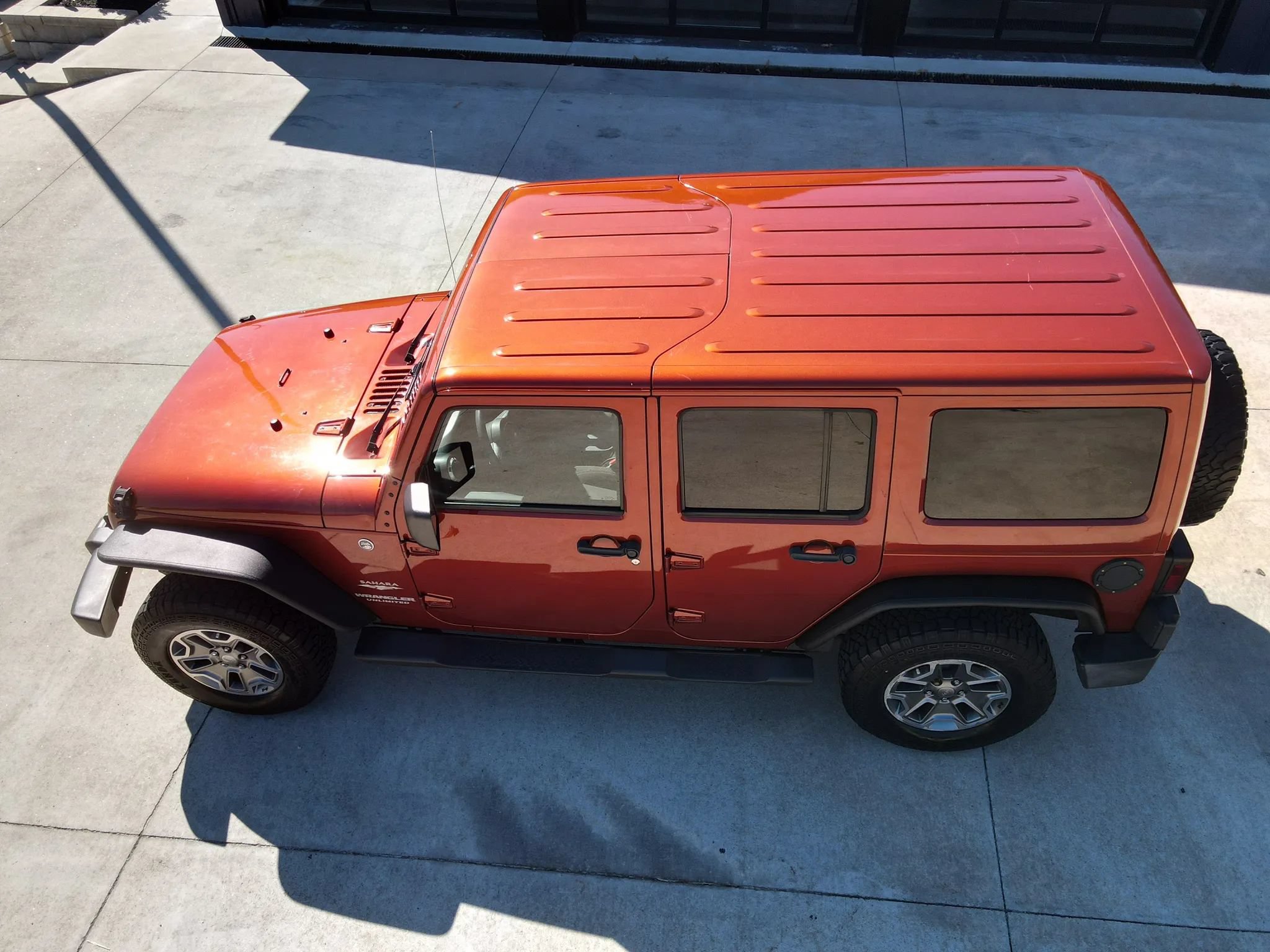 Used 2014 Jeep Wrangler Unlimited Sahara w/ Connectivity Group AWD/4WD image 51