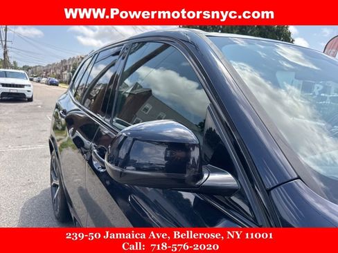 Used 2020 BMW X5 M50i w/ Premium Package image 11