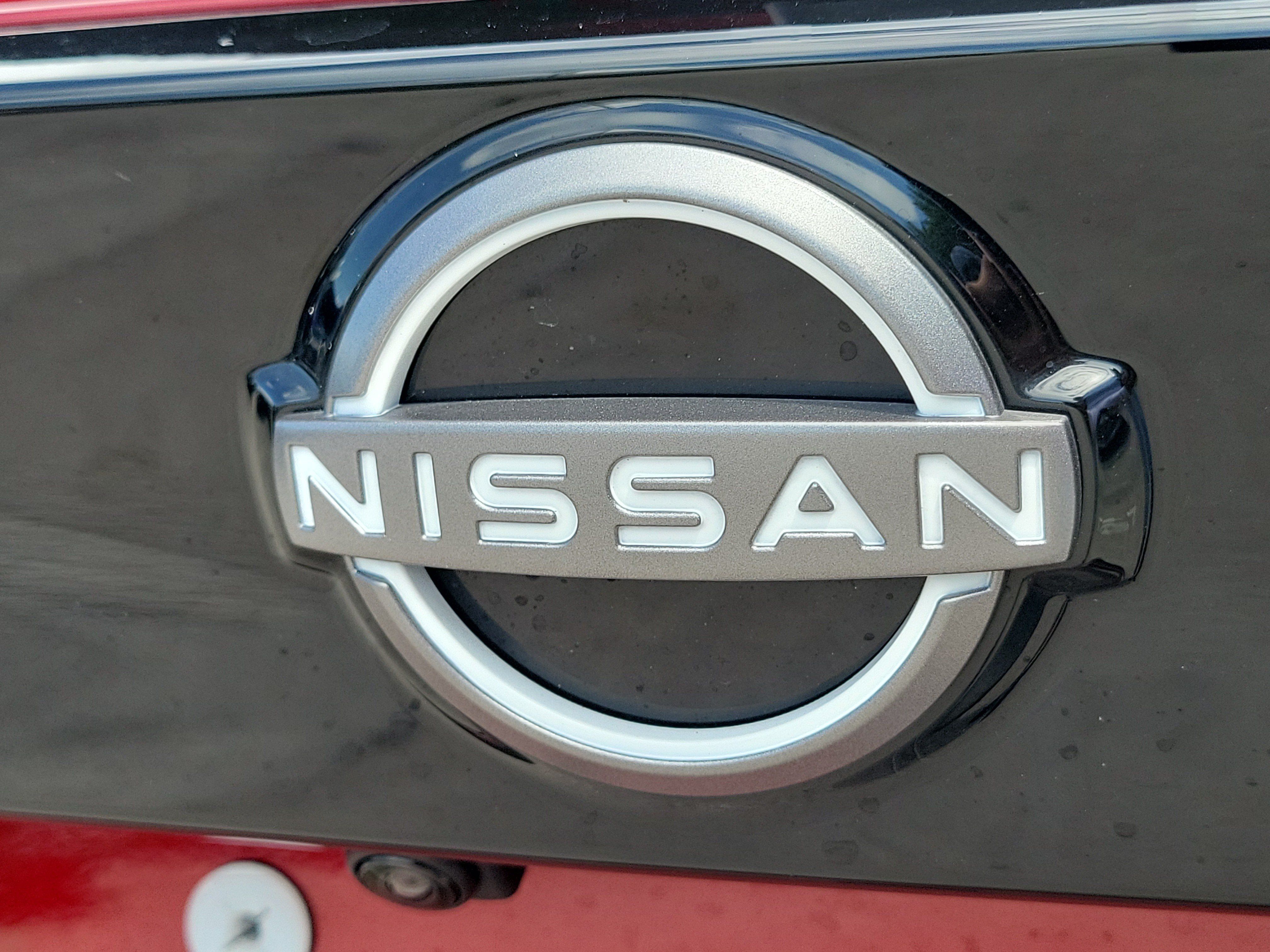Used 2025 Nissan Kicks SV FWD image 31