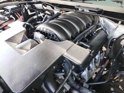 Used 2017 Chevrolet Silverado 1500 LT w/ Texas Edition image 21