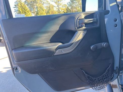 Used 2015 Jeep Wrangler Sport w/ Connectivity Group image 12
