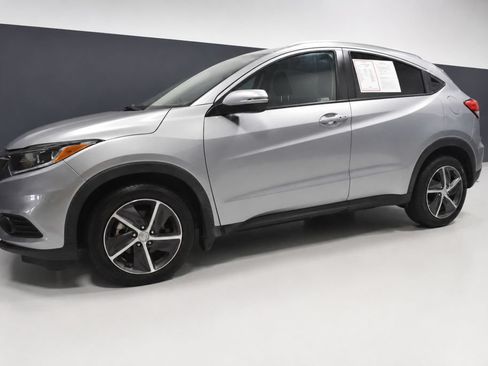 Used 2022 Honda HR-V EX image 2