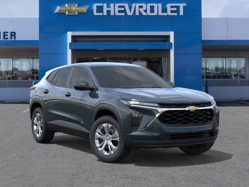 New 2026 Chevrolet Trax LS FWD image 31