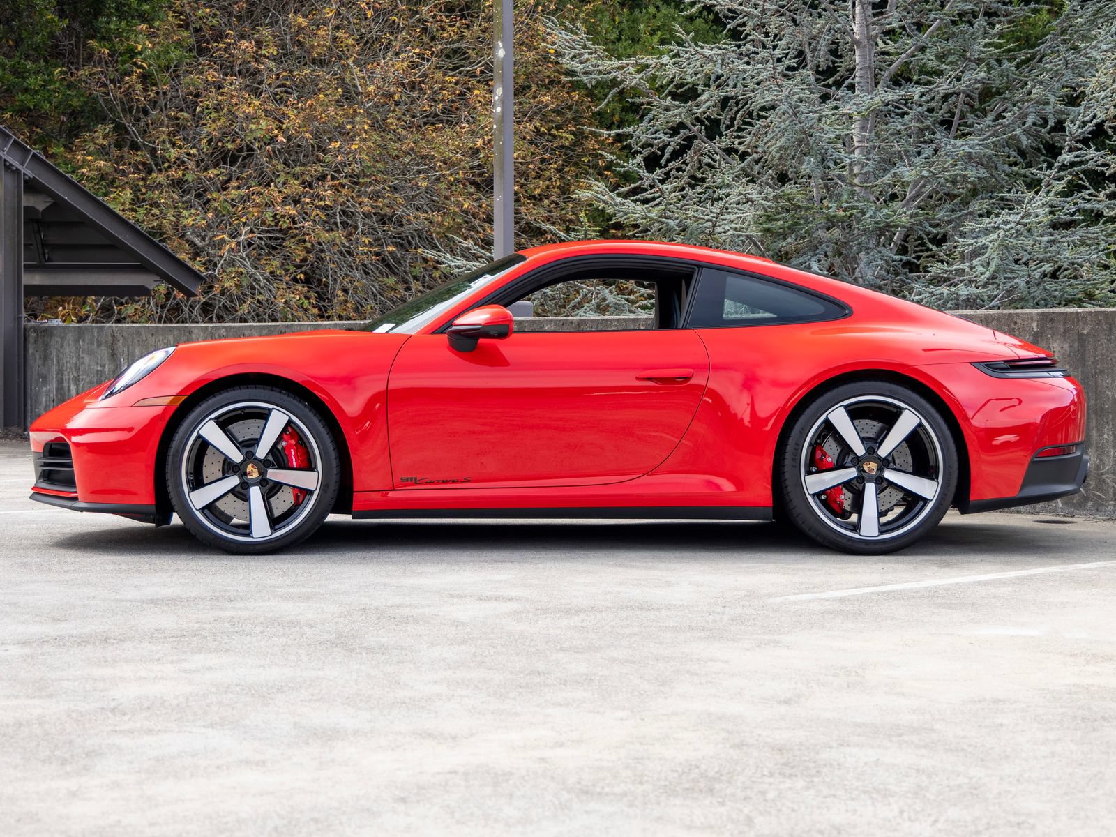Certified 2025 Porsche 911 Carrera S RWD image 2