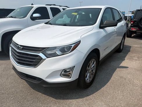 Used 2020 Chevrolet Equinox LS AWD/4WD image 1