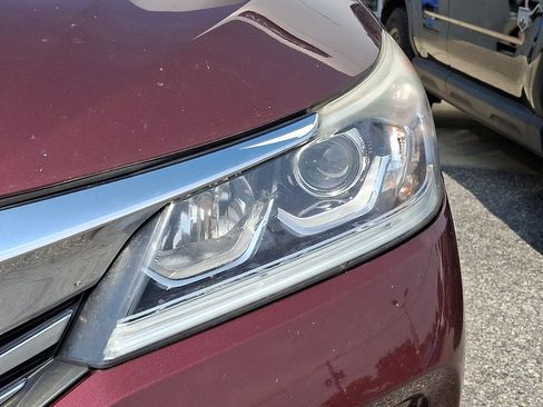 Used 2017 Honda Accord LX image 4