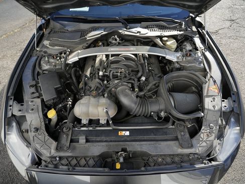 Used 2017 Ford Mustang Shelby GT350 image 35