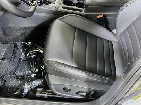 Used 2021 Volkswagen Jetta SE w/ SE Cold Weather Package FWD image 18