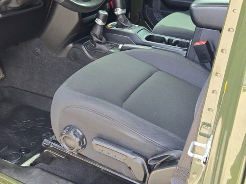 Used 2021 Jeep Gladiator Willys image 20