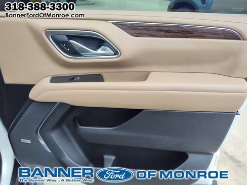 Used 2023 Chevrolet Tahoe Premier AWD/4WD image 26