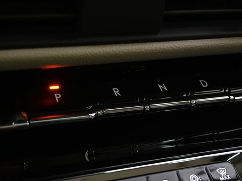 New 2025 Lincoln Corsair Reserve w/ Jet Appearance Package image 30