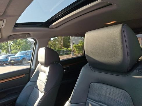 Used 2021 Honda CR-V Touring image 14