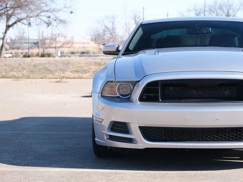 Used 2013 Ford Mustang GT w/ Brembo Brake Pkg image 4