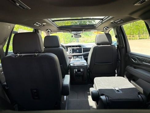 Used 2024 GMC Yukon Denali AWD/4WD image 20