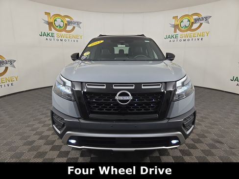 Used 2024 Nissan Pathfinder Rock Creek image 2