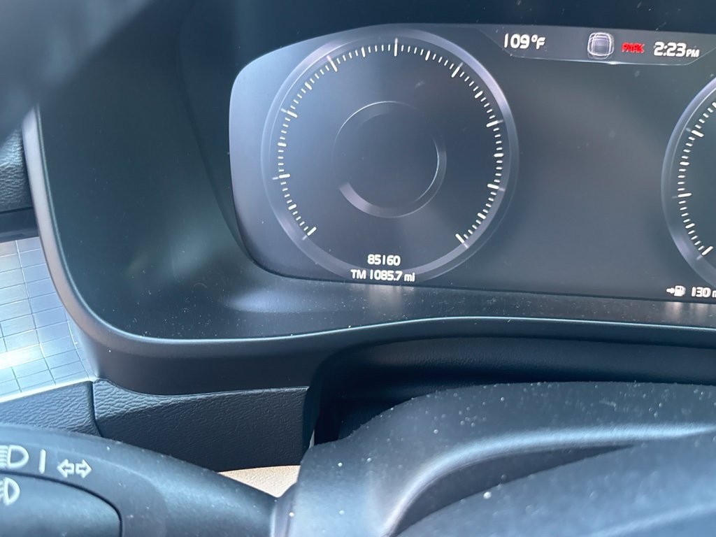 Used 2019 Volvo XC40 T5 Momentum AWD/4WD image 5