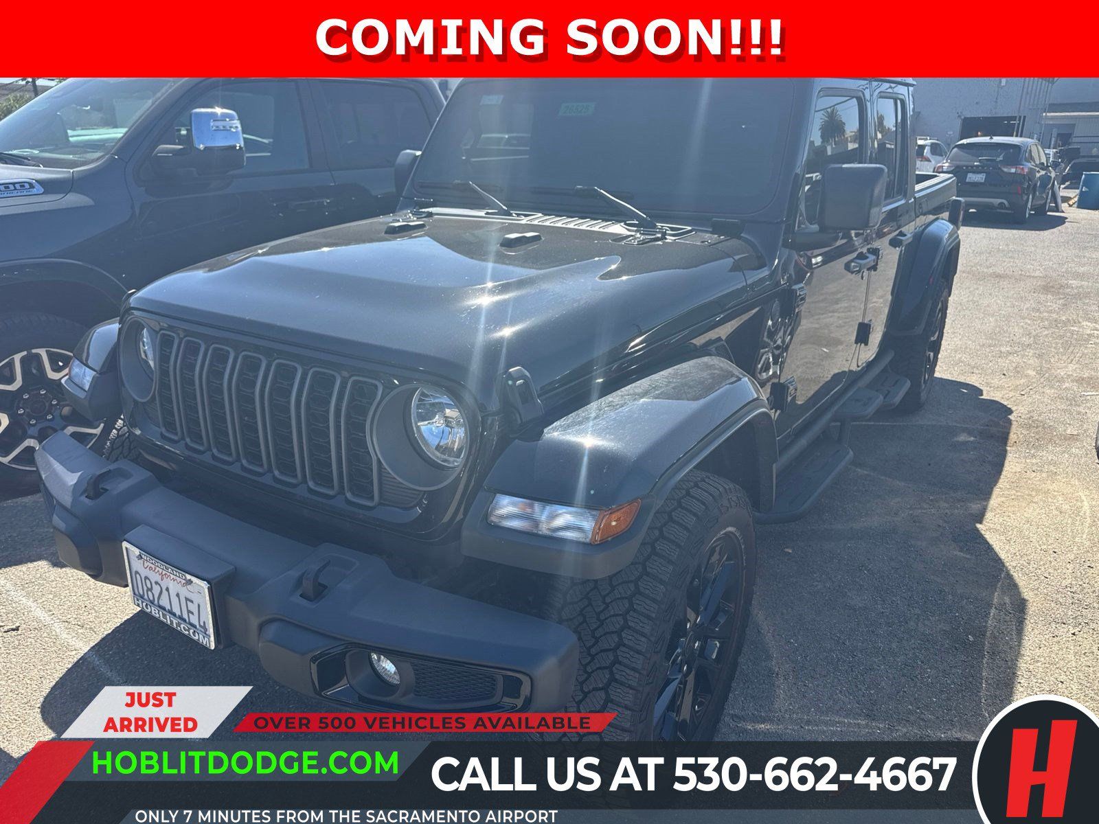 Certified 2025 Jeep Gladiator Sport AWD/4WD image 1