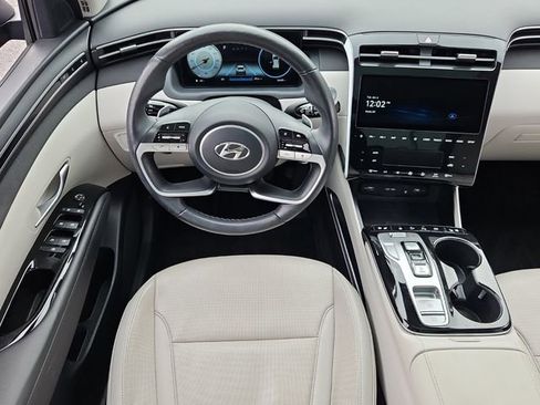 Used 2022 Hyundai Tucson Limited image 9