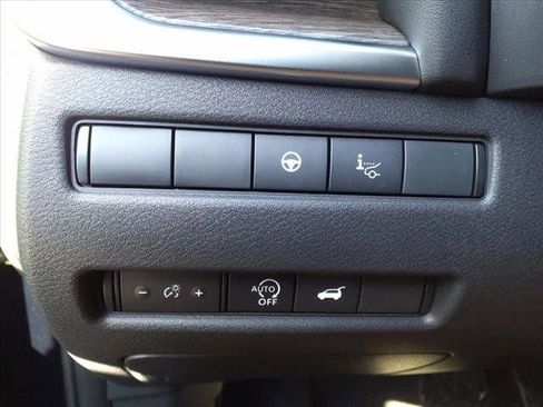 New 2025 Nissan Rogue Platinum w/ Tech Package image 20