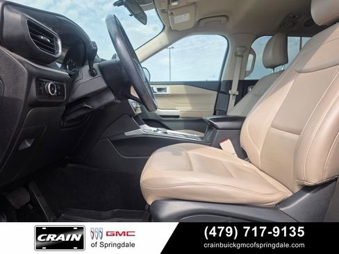 Used 2023 Ford Explorer XLT w/ Equipment Group 202A RWD image 11
