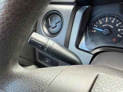 Used 2011 Ford F150 XL w/ HD Payload Pkg AWD/4WD image 29