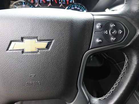 Used 2020 Chevrolet Suburban LT image 14