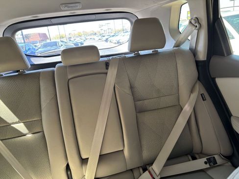 Used 2025 Nissan Rogue SV FWD image 39