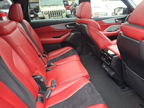 Used 2023 Acura MDX A-Spec image 15