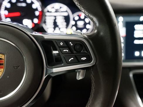Used 2018 Porsche Panamera image 14
