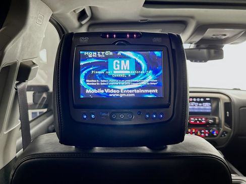 Used 2016 GMC Sierra 3500 Denali w/ Duramax Plus Package AWD/4WD image 32