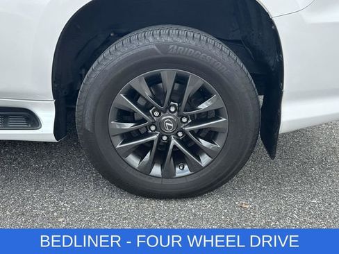 Used 2021 Lexus GX 460 Premium w/ Premium Package AWD/4WD image 7