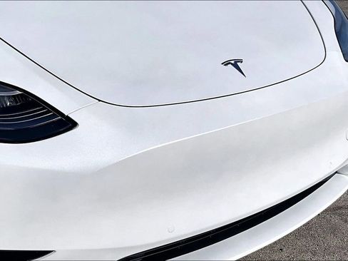 Used 2021 Tesla Model Y Long Range image 33