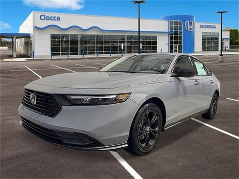 New 2025 Honda Accord SE image 1