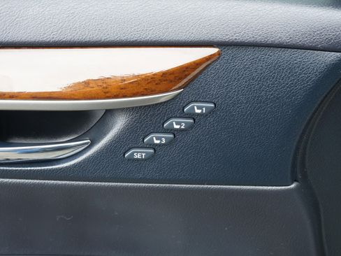 Used 2014 Lexus ES 350 w/ Premium Package FWD image 13