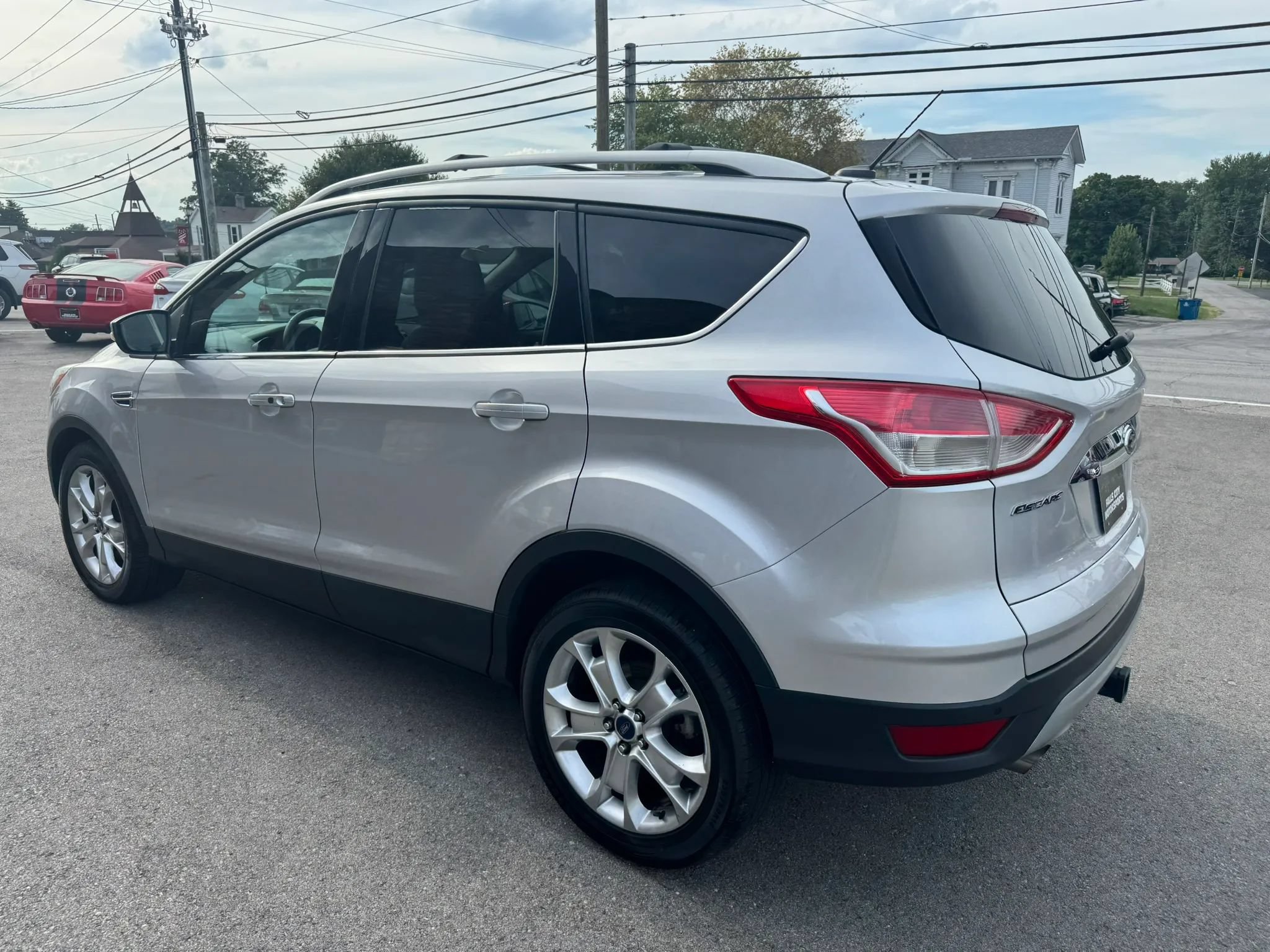 Used 2016 Ford Escape Titanium w/ Equipment Group 301A FWD image 9