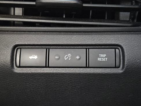 Used 2023 Nissan Altima 2.5 SR image 18